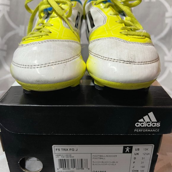 Kids Soccer Shoes - Picture 2 of 6